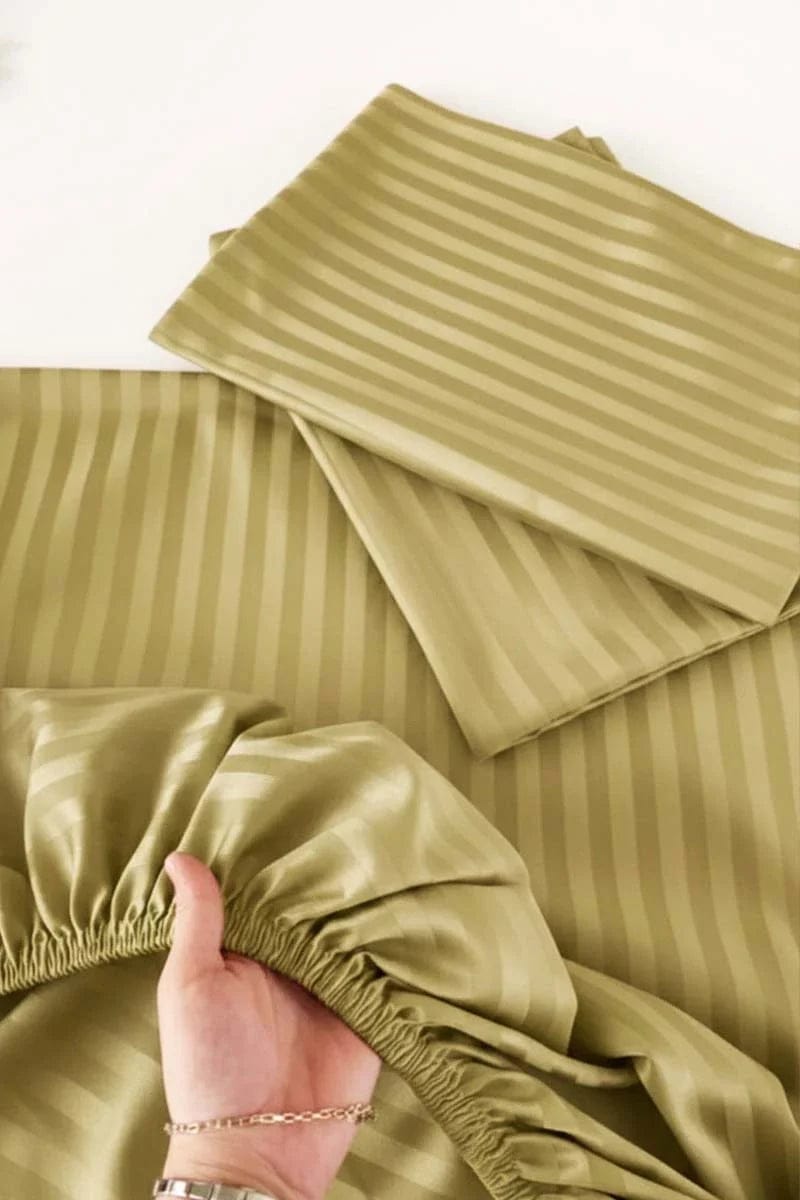 Luxury Stripe Fitted Bedsheet - King Size sege green 🟡