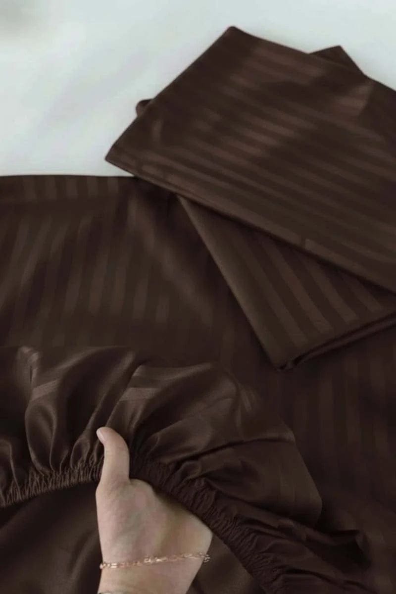 Luxury Stripe Fitted Bedsheet - King Size chocolate brown🟤